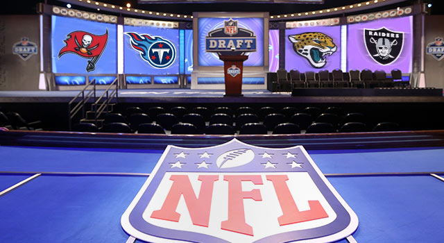 2015 NFL Mock Draft (1st Round)