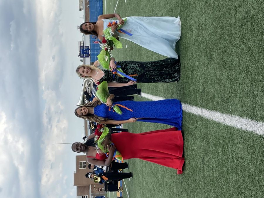 The Queen and Her Court: Homecoming 21