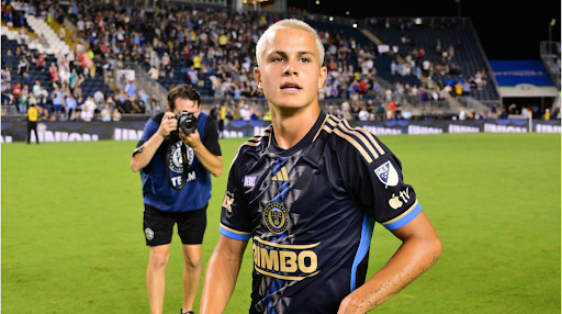 Man City plans a transfer schedule for a record-breaking 15-year-old.