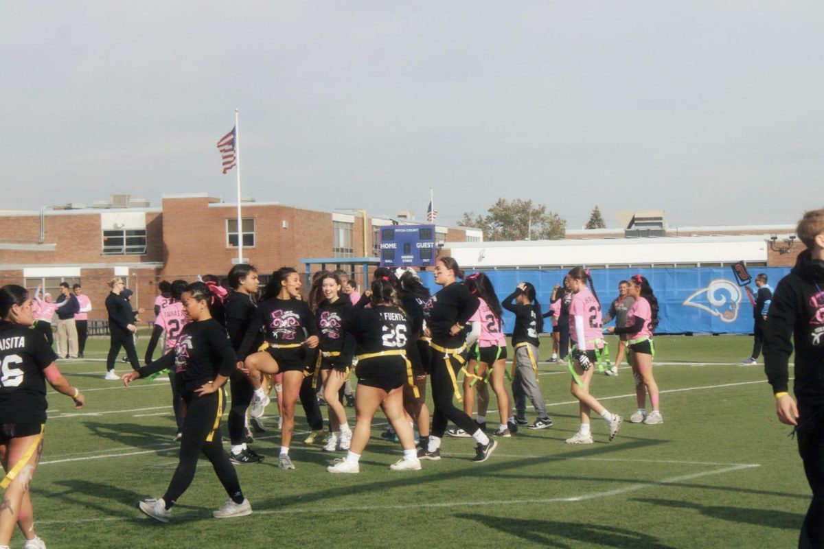 Players getting ready to kick off.